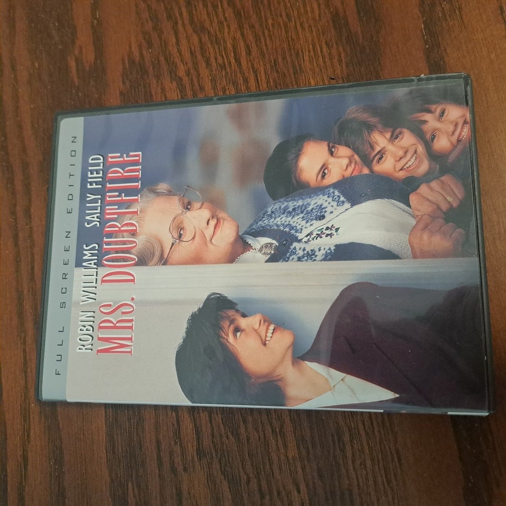 Mrs. Doubtfire DVD Full Screen Edition Robin Williams Sally Field 1993 Comedy